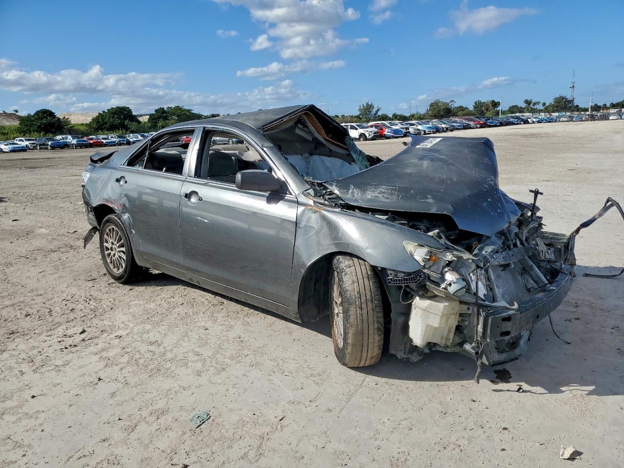 2007 TOYOTA CAMRY CE photo 4