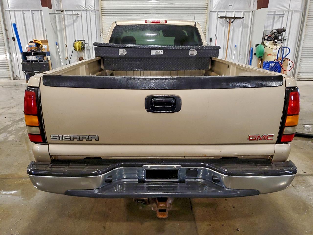 2004 GMC NEW SIERRA K1500 photo 6