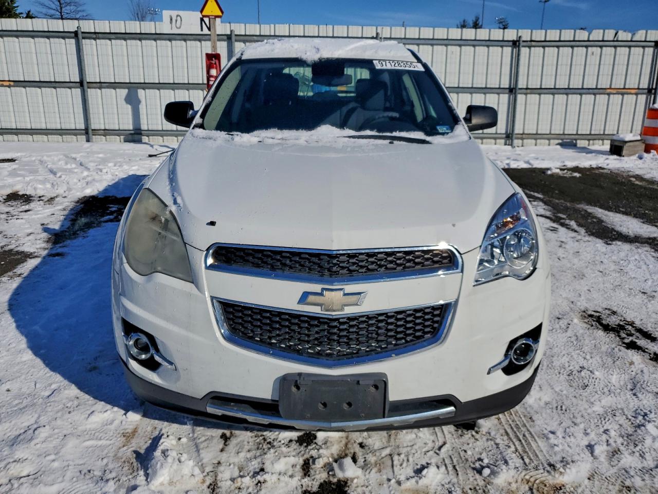 2013 CHEVROLET EQUINOX LS photo 5