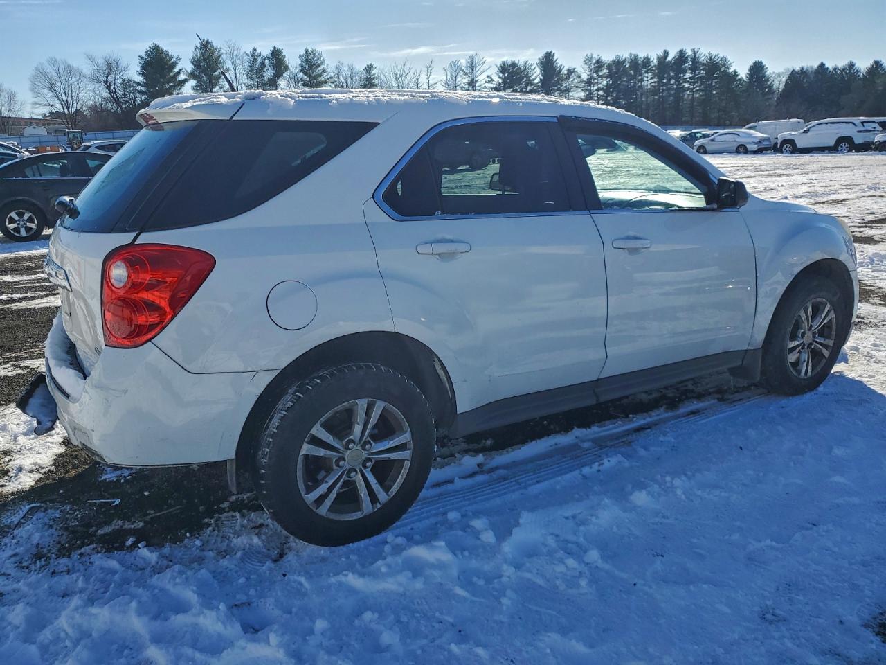 2013 CHEVROLET EQUINOX LS photo 3