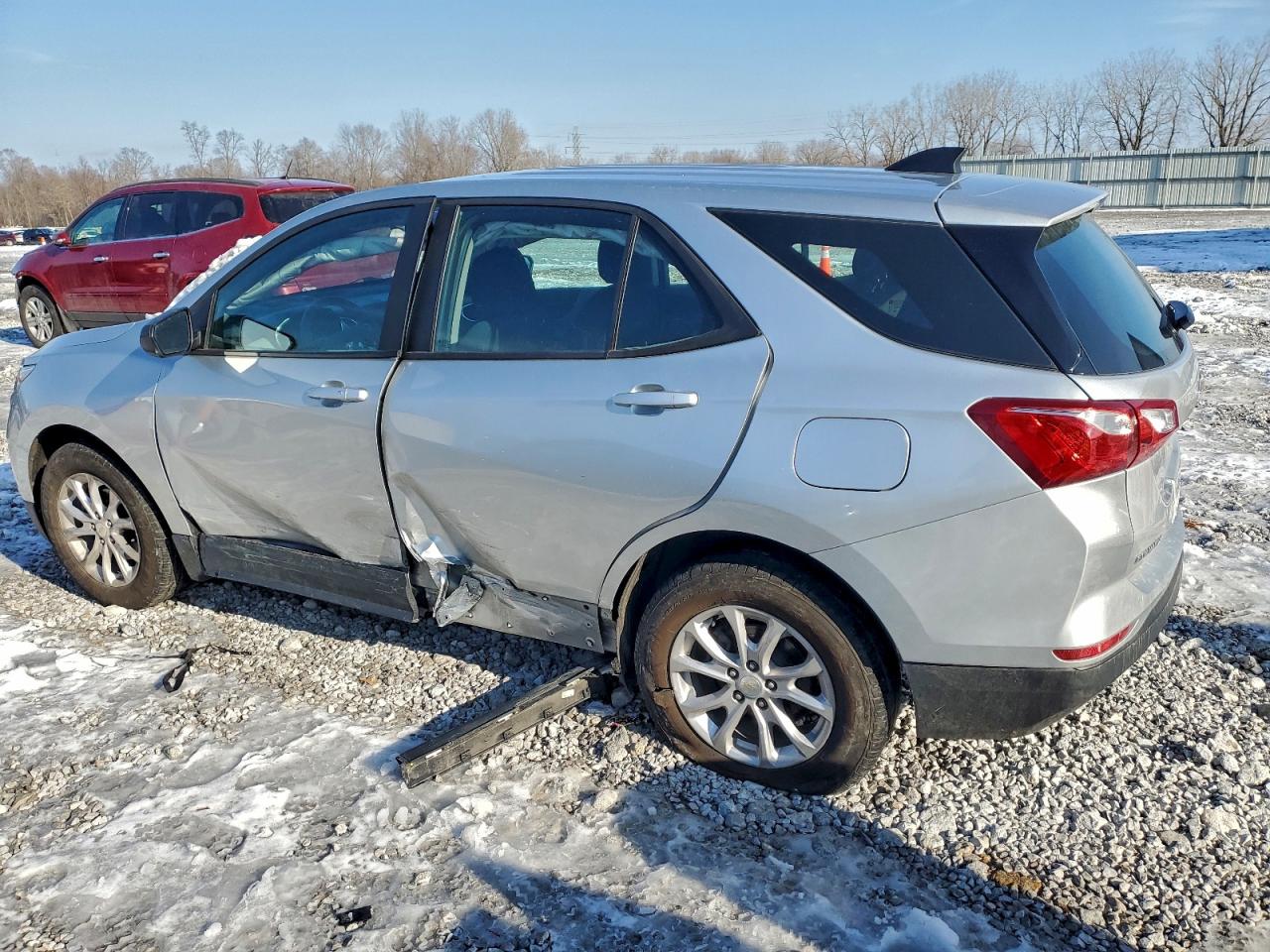 2020 CHEVROLET EQUINOX LS photo 2