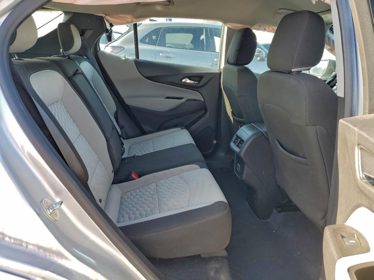 2020 CHEVROLET EQUINOX LS photo 11