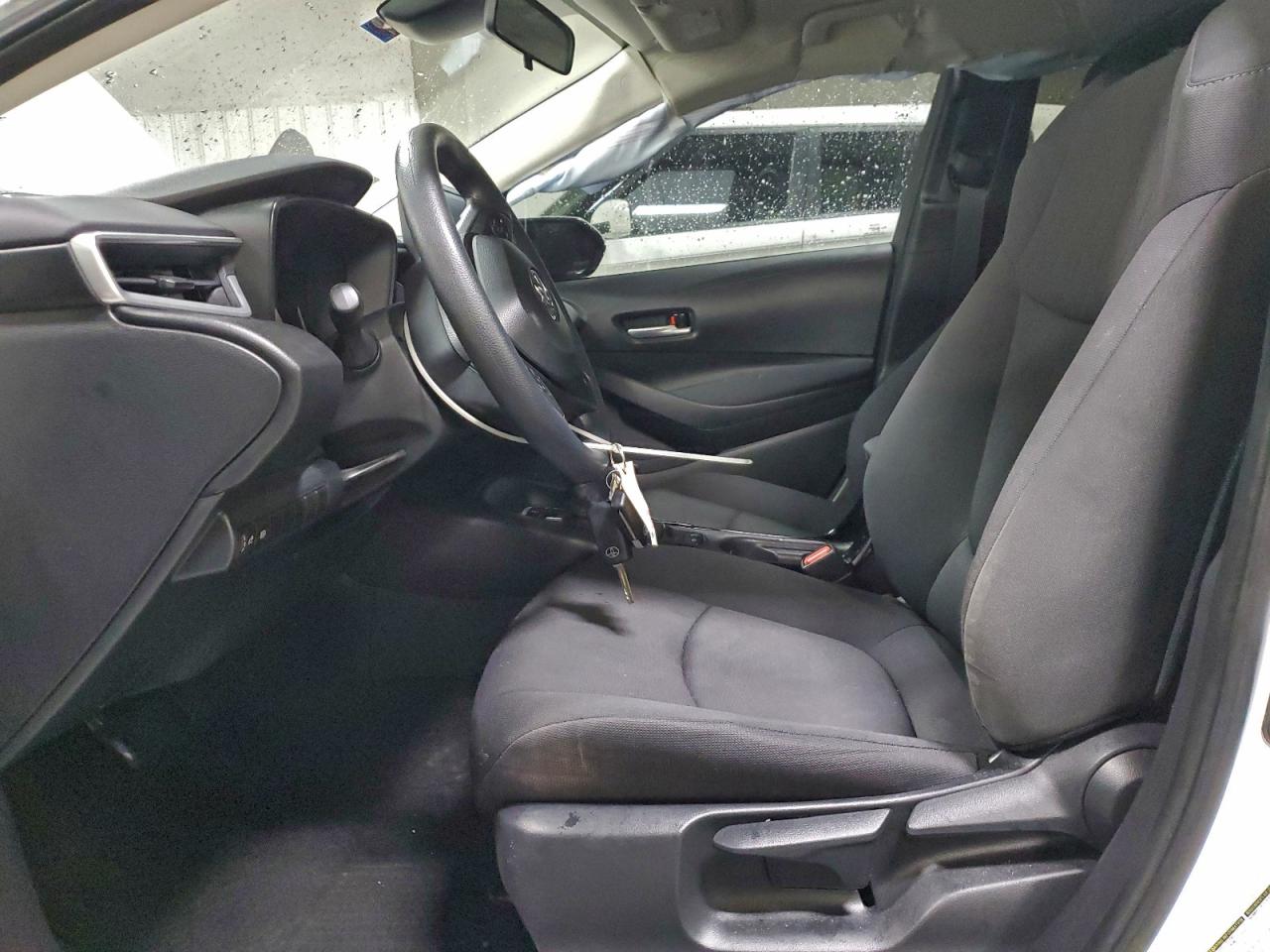 2021 TOYOTA COROLLA LE photo 13