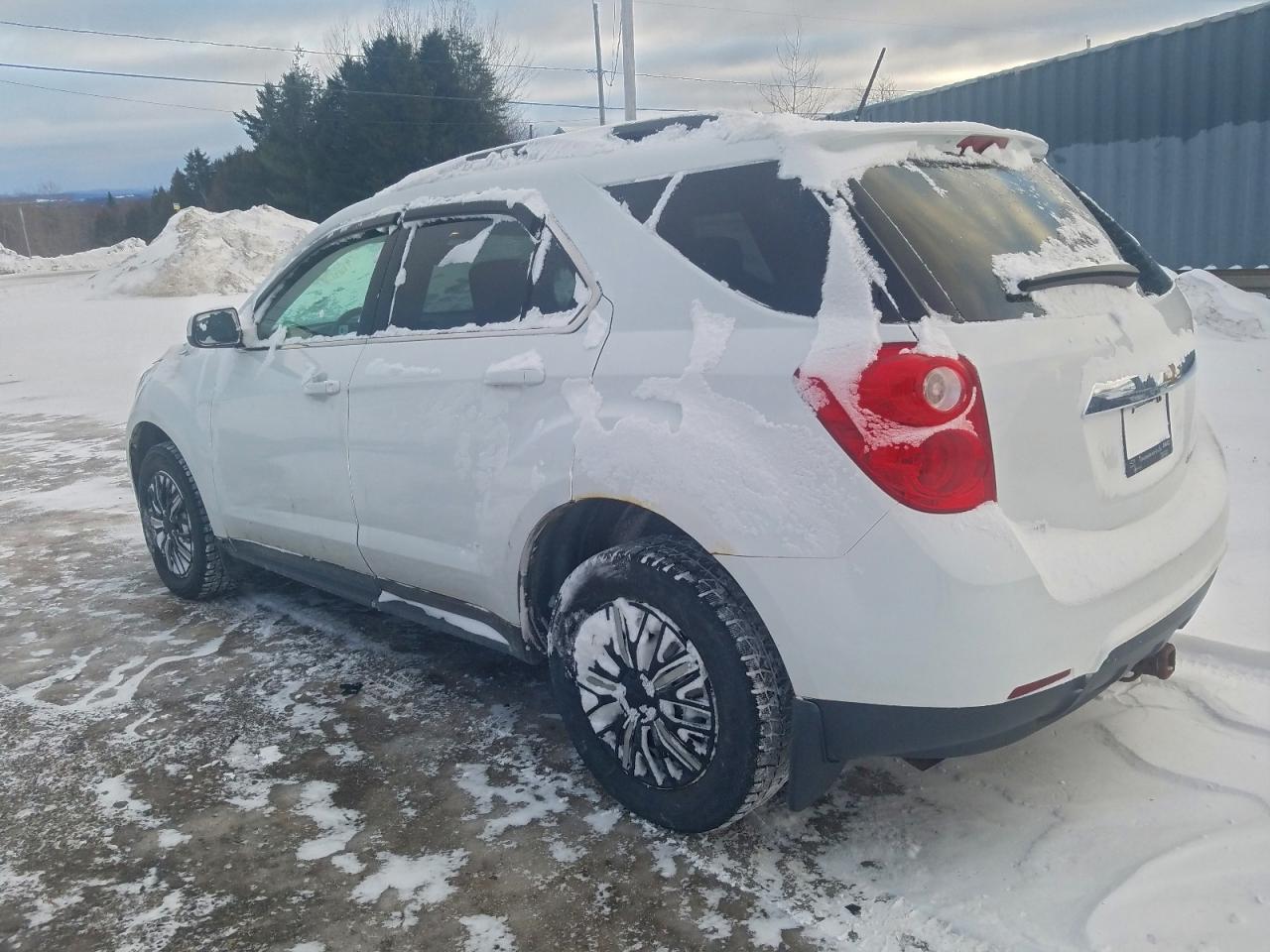 2013 CHEVROLET EQUINOX LT photo 4
