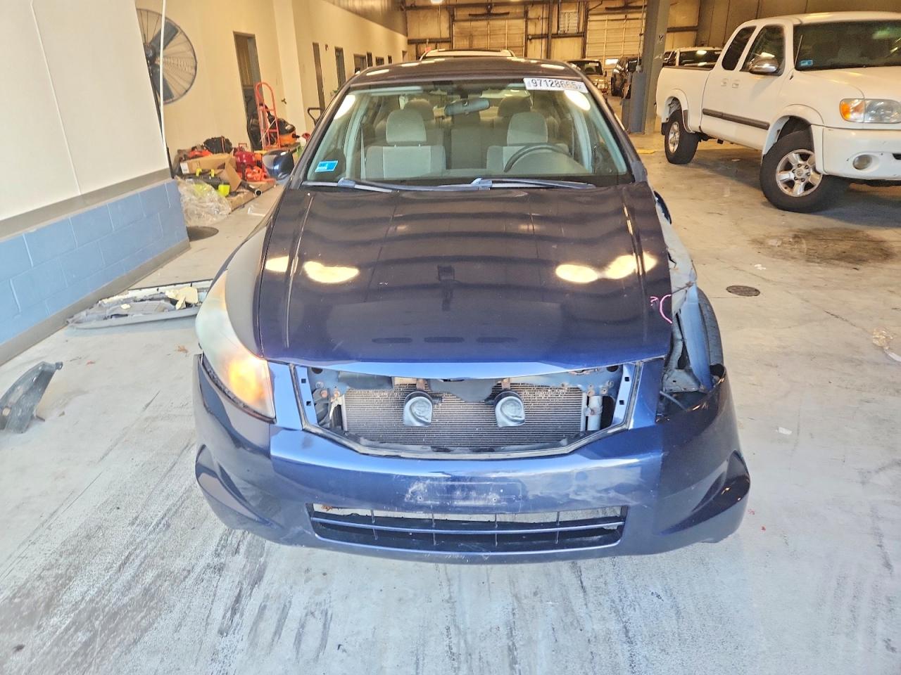 2009 HONDA ACCORD LX photo 9