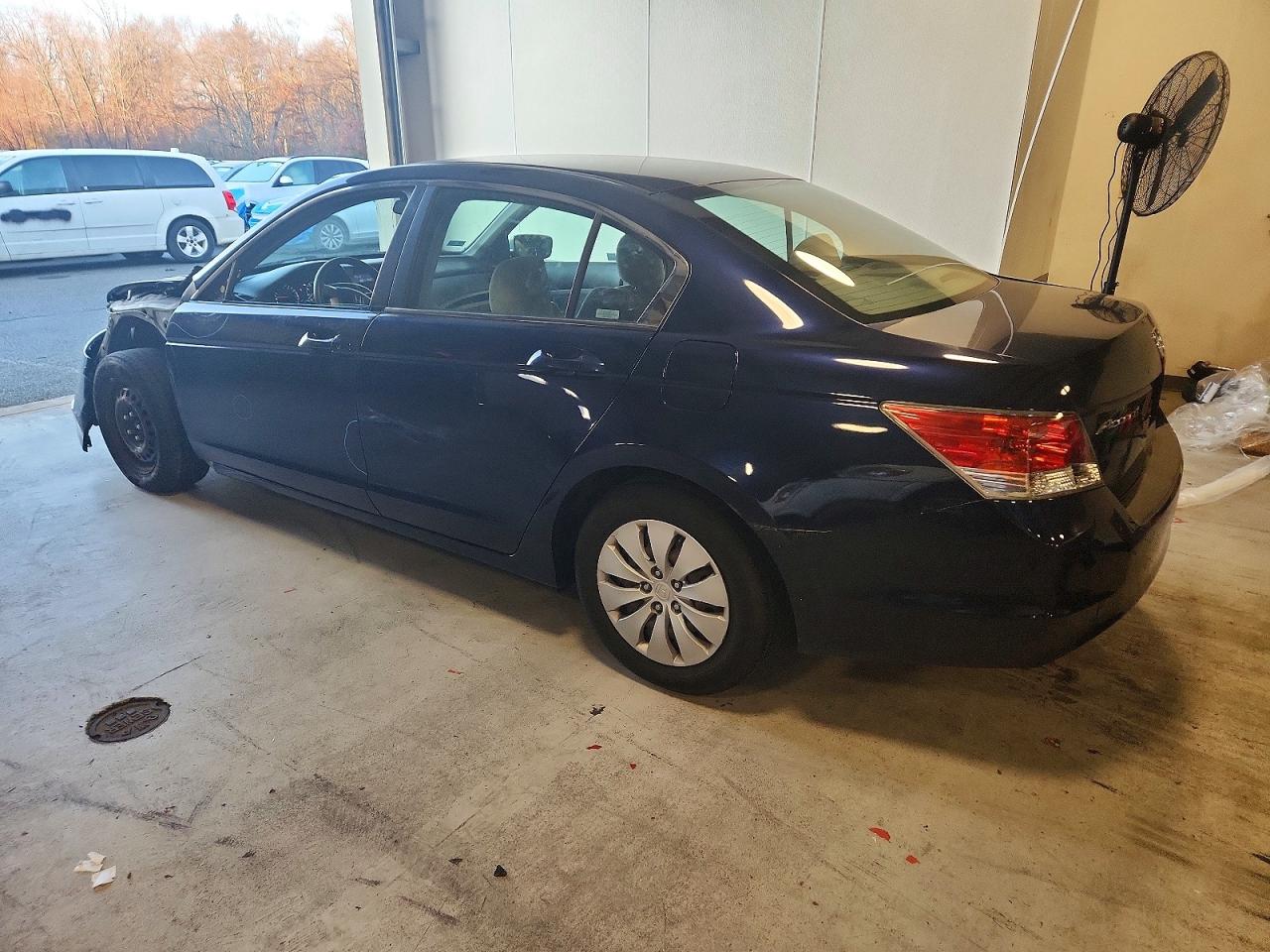 2009 HONDA ACCORD LX photo 3