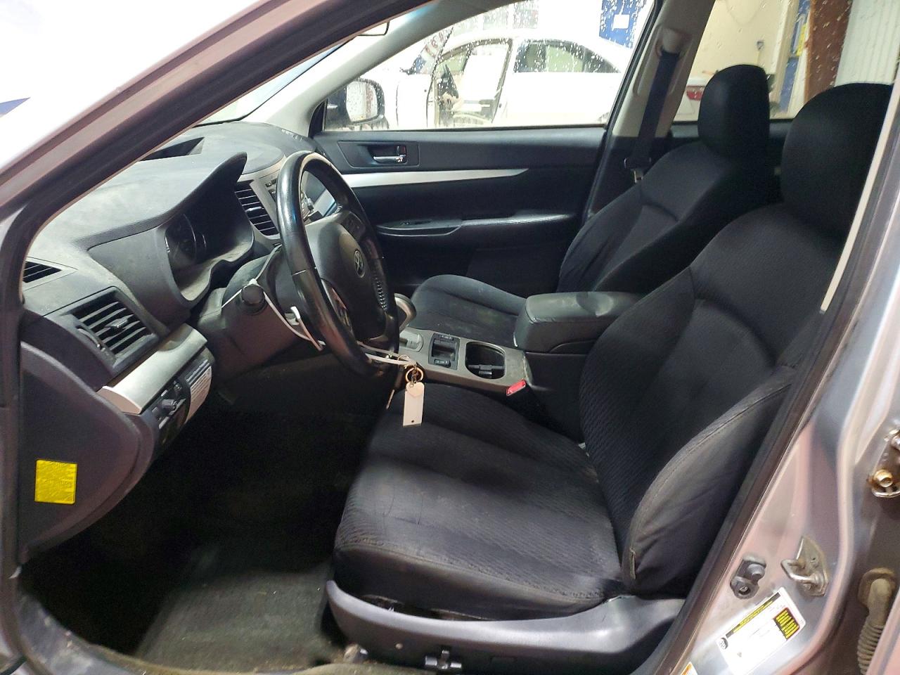 2012 SUBARU OUTBACK 2.5I PREMIUM photo 13