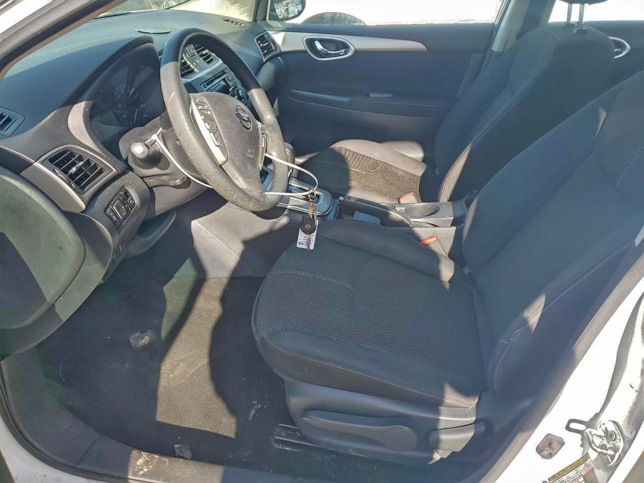 2015 NISSAN SENTRA S photo 7