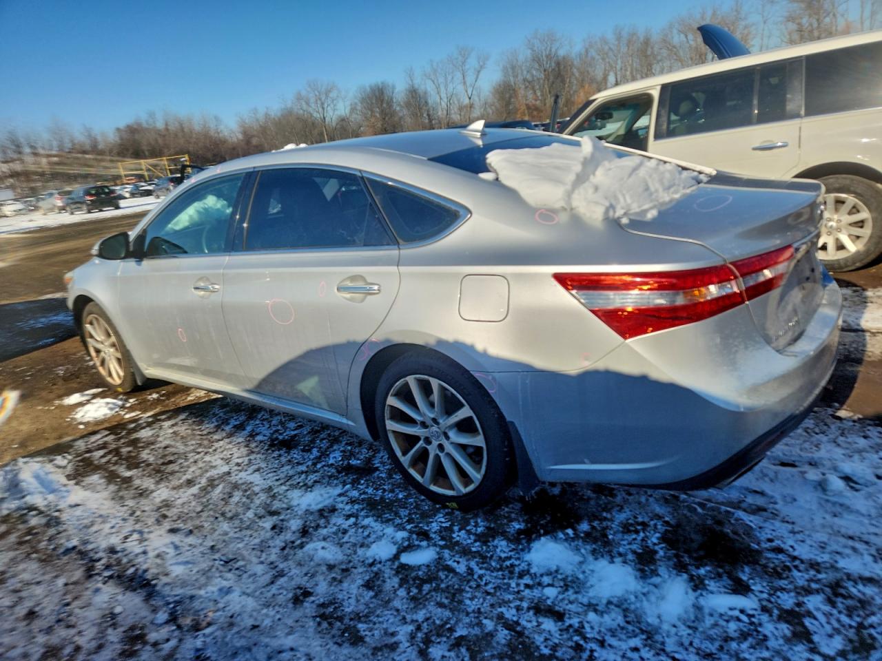 2013 TOYOTA AVALON BASE photo 4