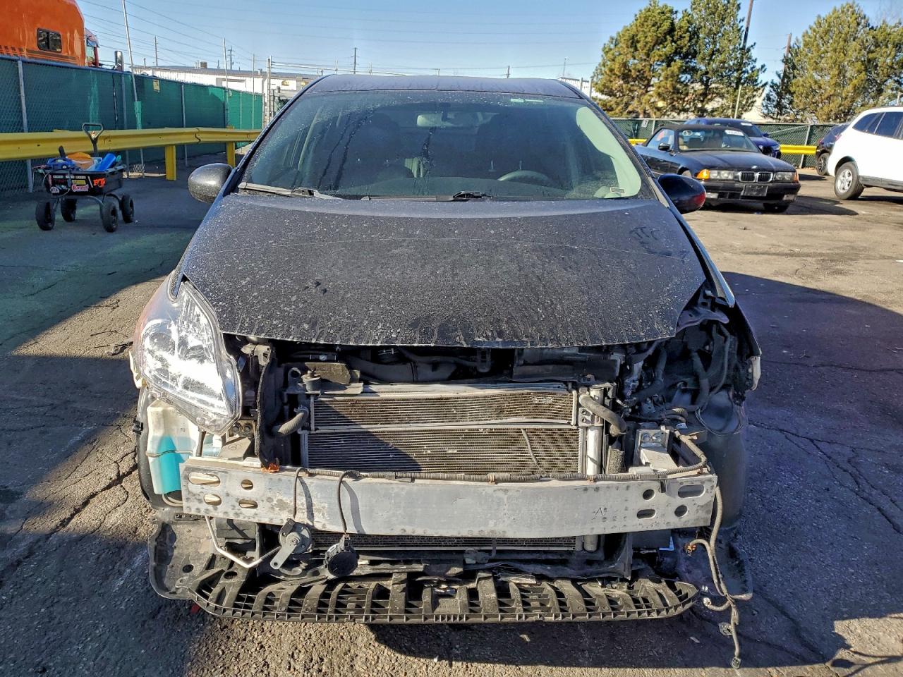 2014 TOYOTA PRIUS photo 17