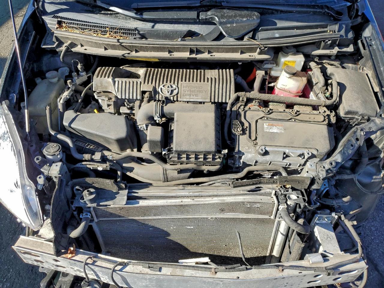 2014 TOYOTA PRIUS photo 41