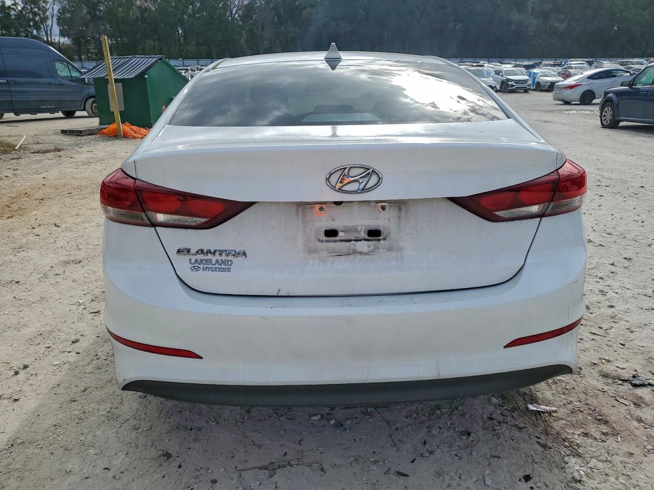 2018 HYUNDAI ELANTRA SEL photo 16