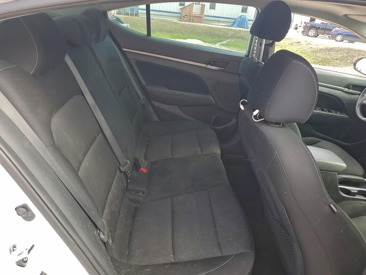 2018 HYUNDAI ELANTRA SEL photo 28
