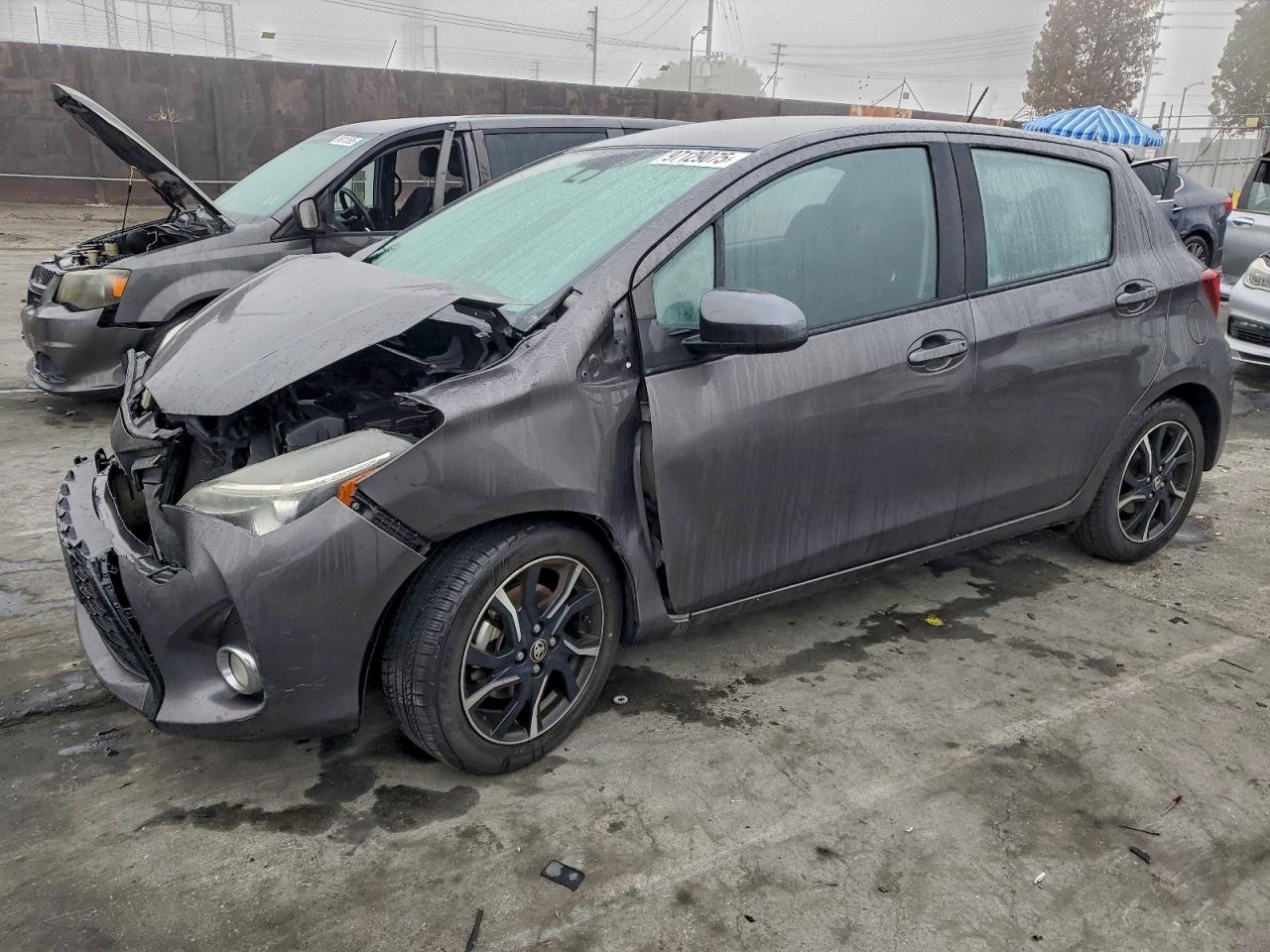 2017 TOYOTA YARIS