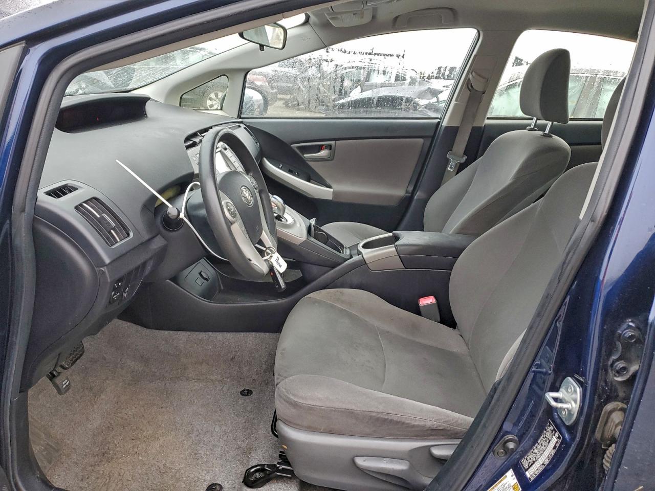 2012 TOYOTA PRIUS photo 7