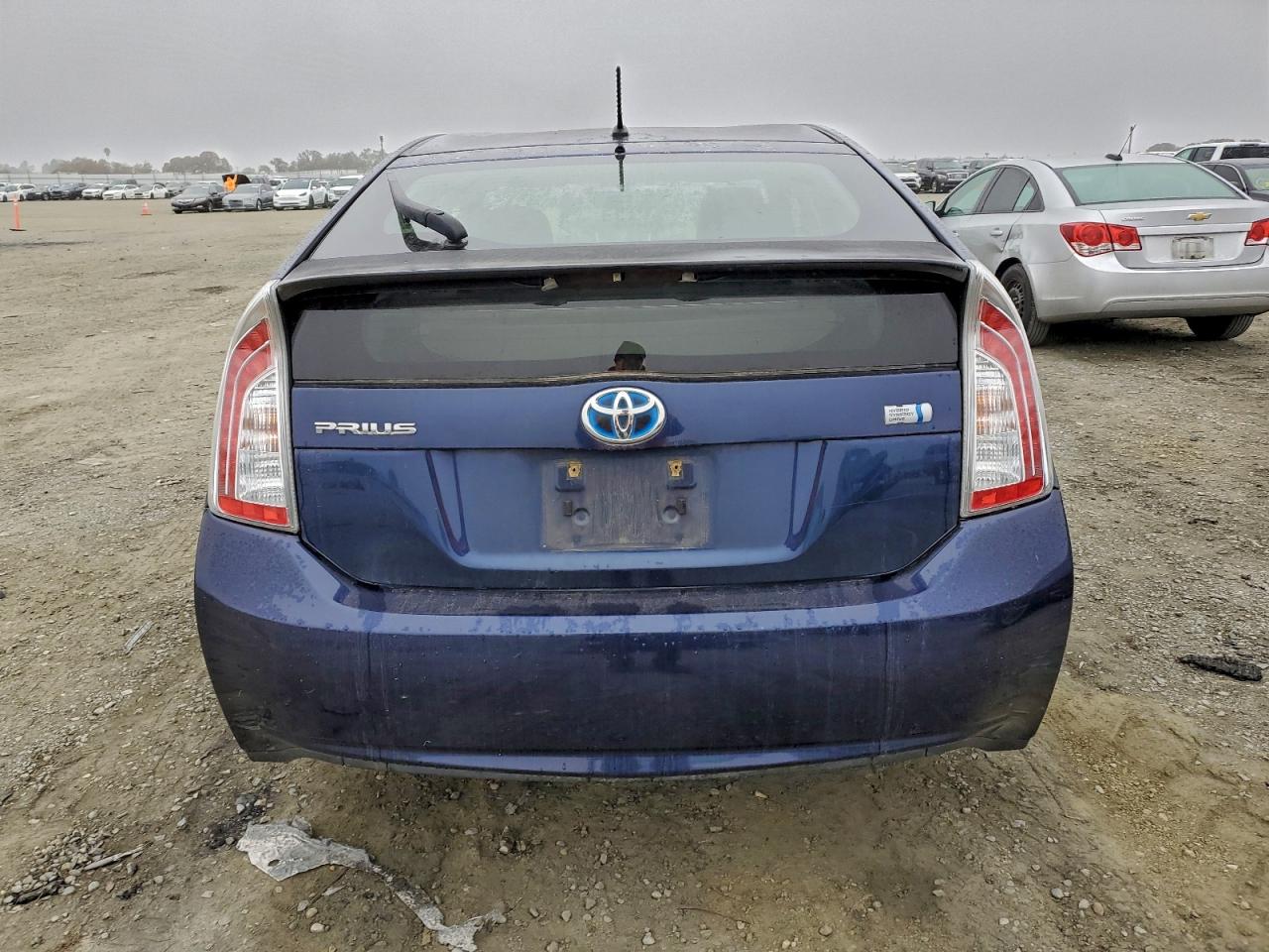 2012 TOYOTA PRIUS photo 6