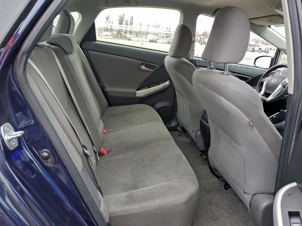 2012 TOYOTA PRIUS photo 10