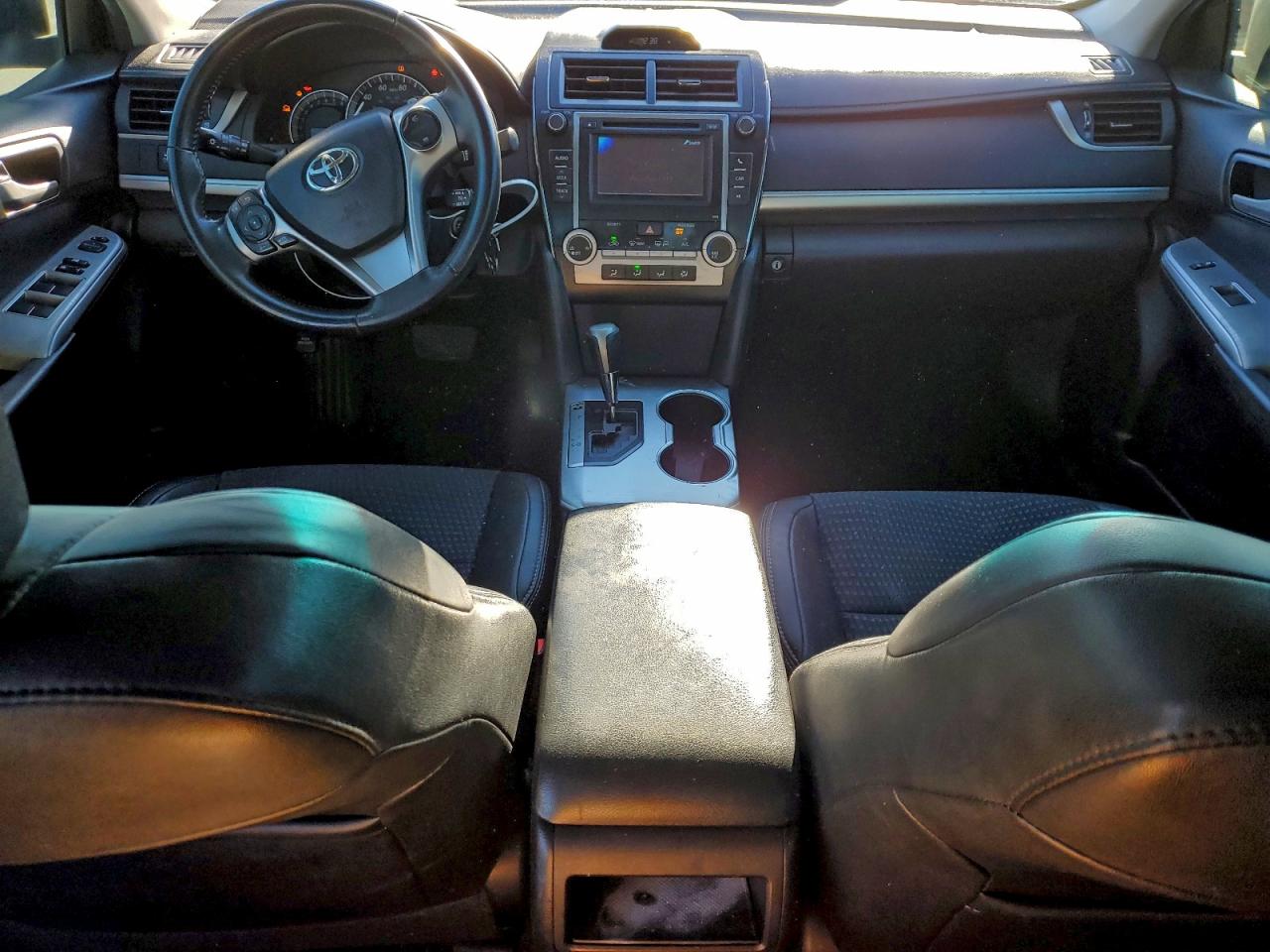 2013 TOYOTA CAMRY L photo 15