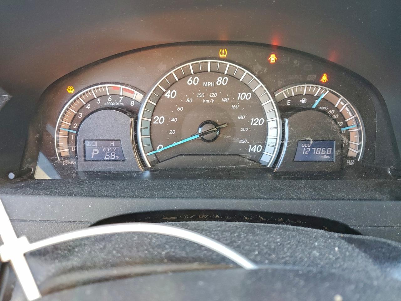 2013 TOYOTA CAMRY L photo 17
