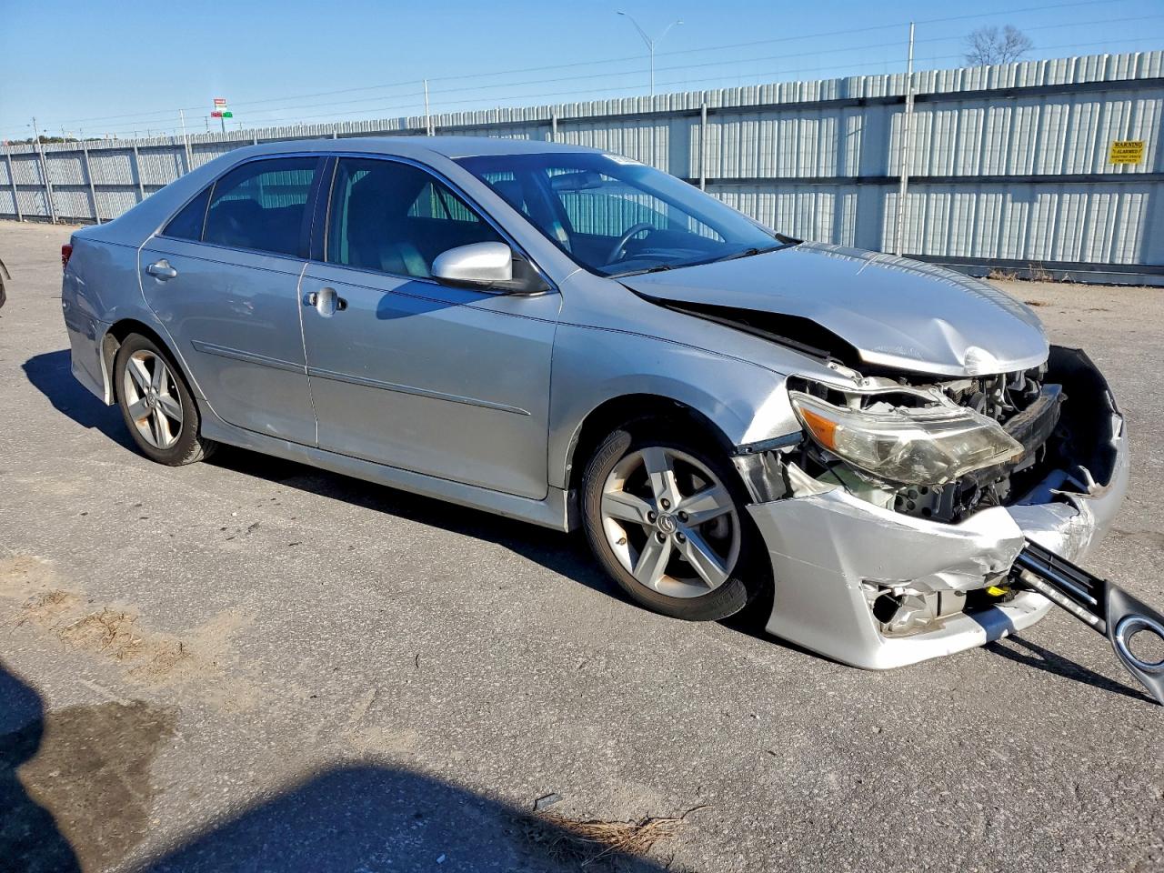 2013 TOYOTA CAMRY L photo 7