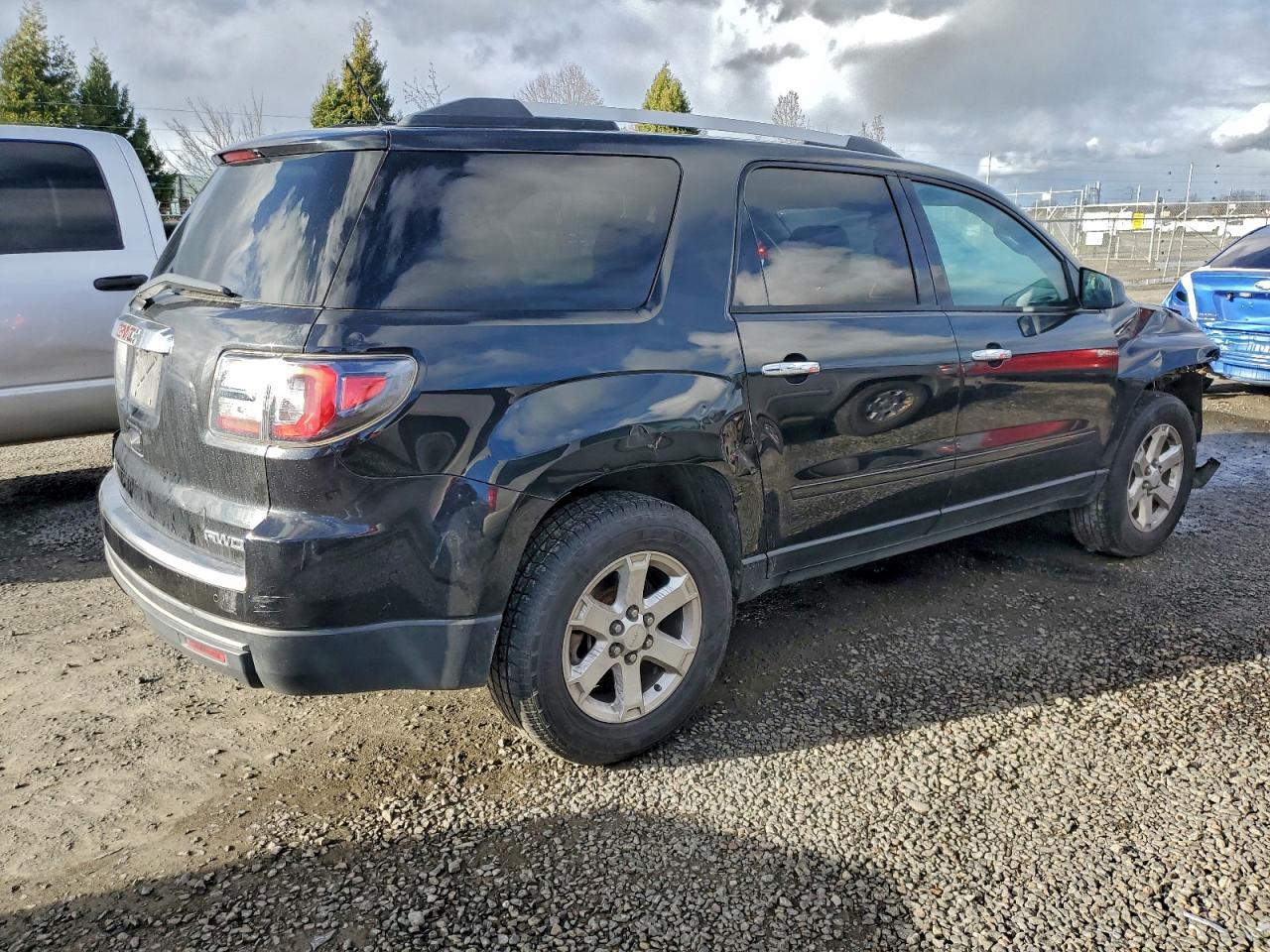 2015 GMC ACADIA SLE photo 5