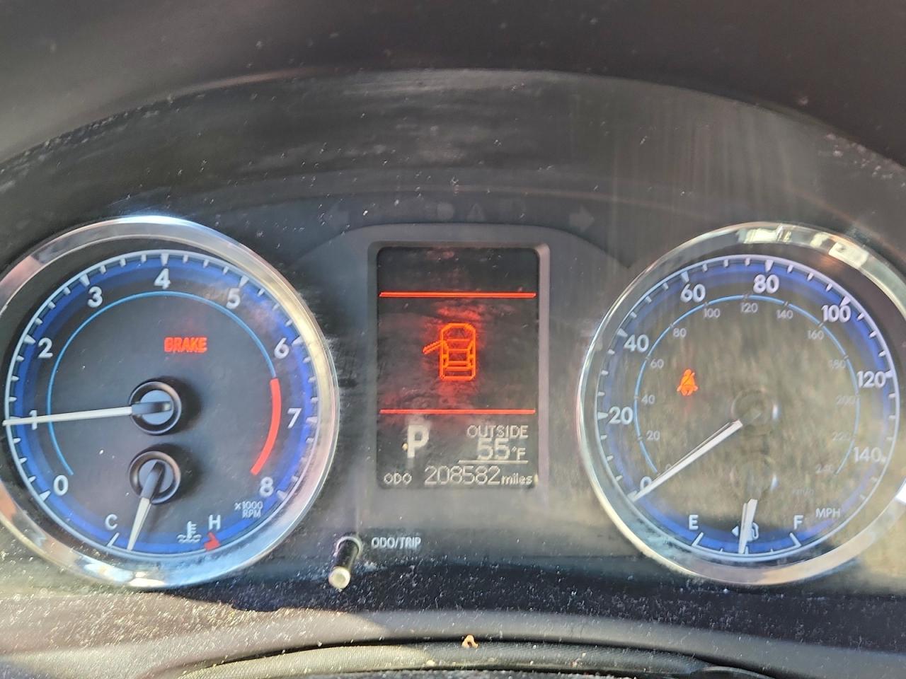 2018 TOYOTA COROLLA L photo 9