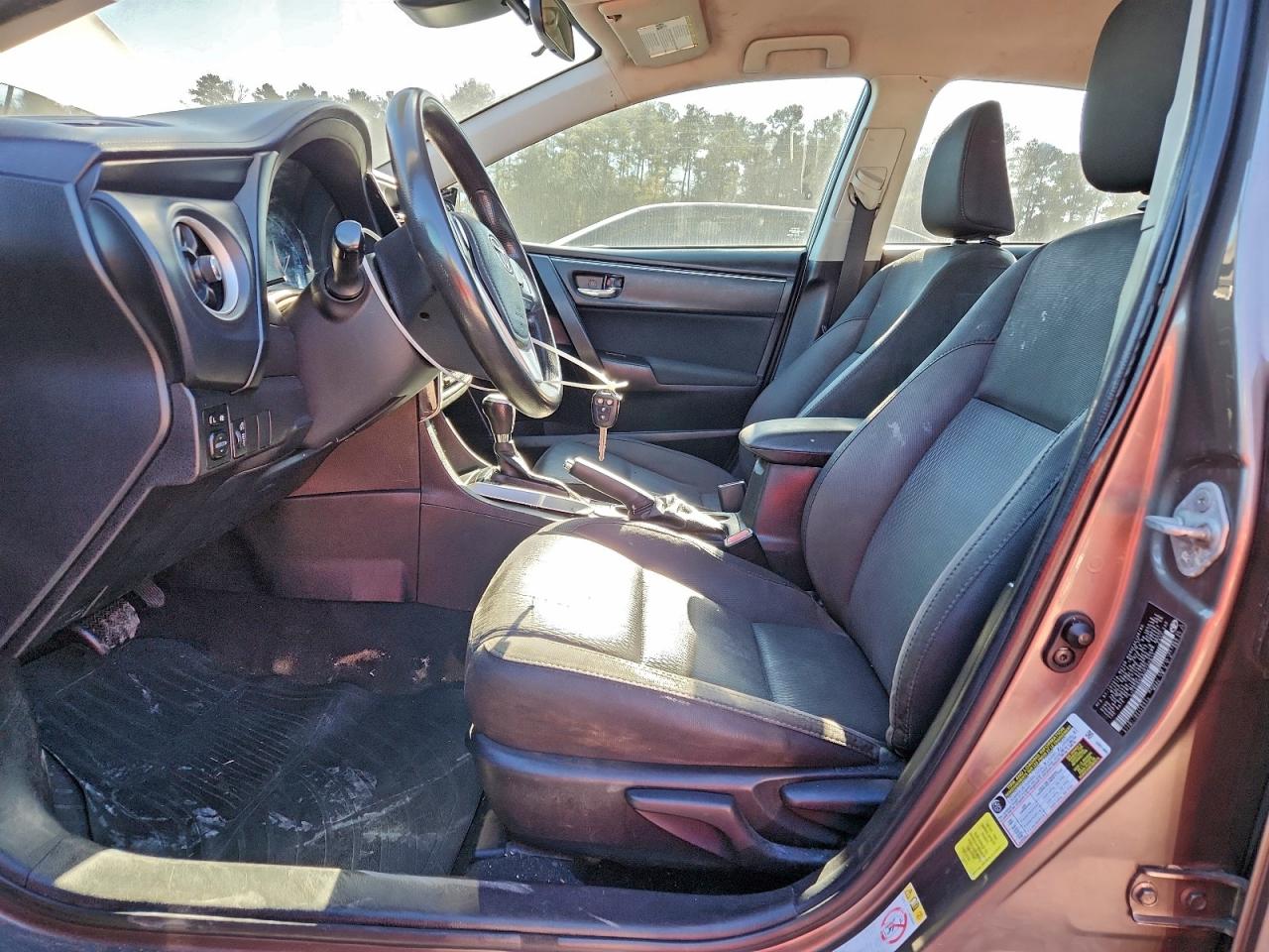 2018 TOYOTA COROLLA L photo 7