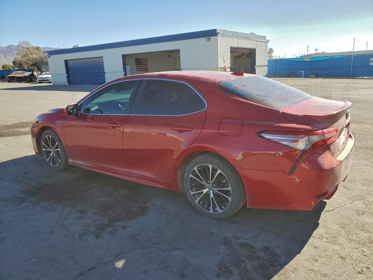 2019 TOYOTA CAMRY L photo 4