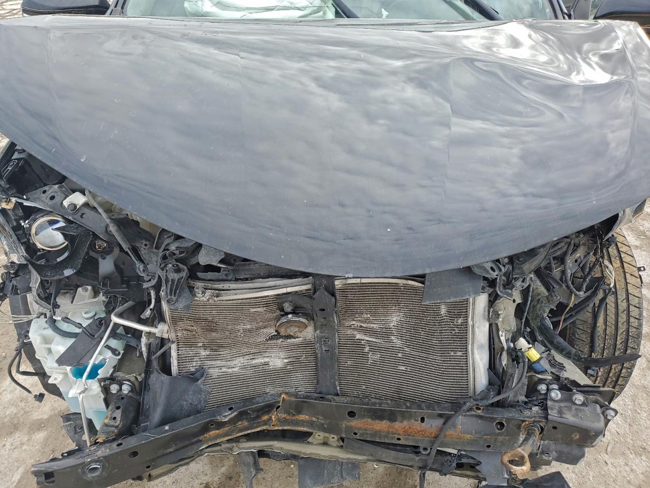 2016 TOYOTA RAV4 XLE photo 23