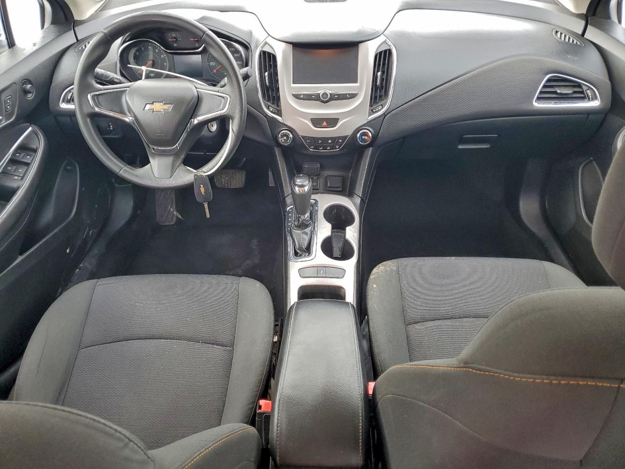 2017 CHEVROLET CRUZE LS photo 8