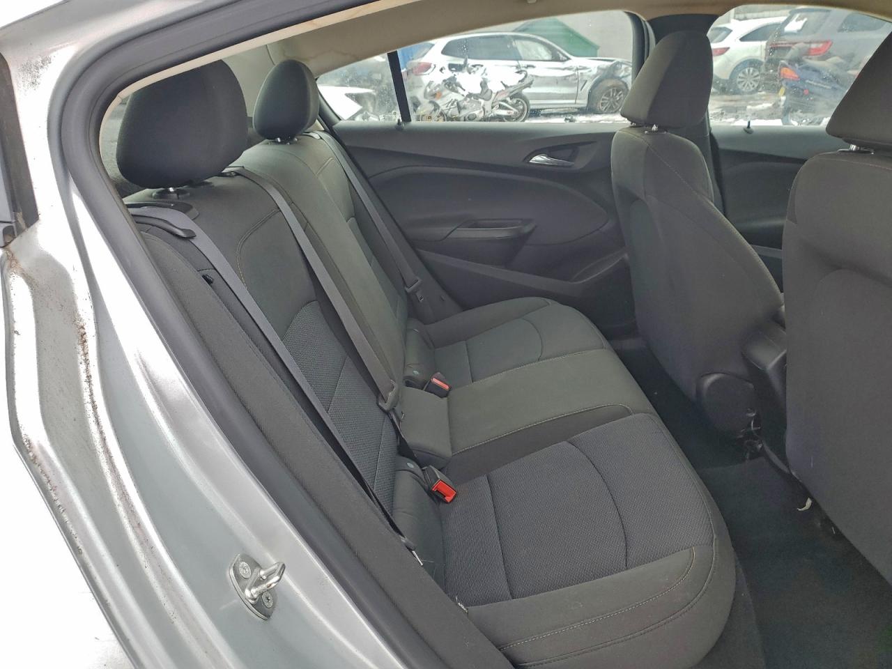 2017 CHEVROLET CRUZE LS photo 10