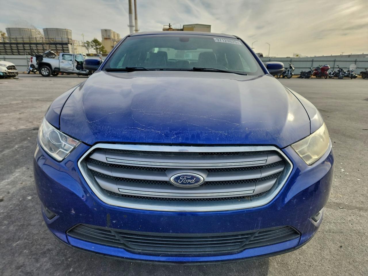 2015 FORD TAURUS SEL photo 5