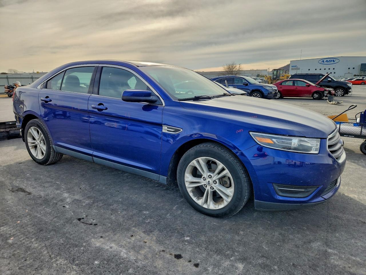 2015 FORD TAURUS SEL photo 4