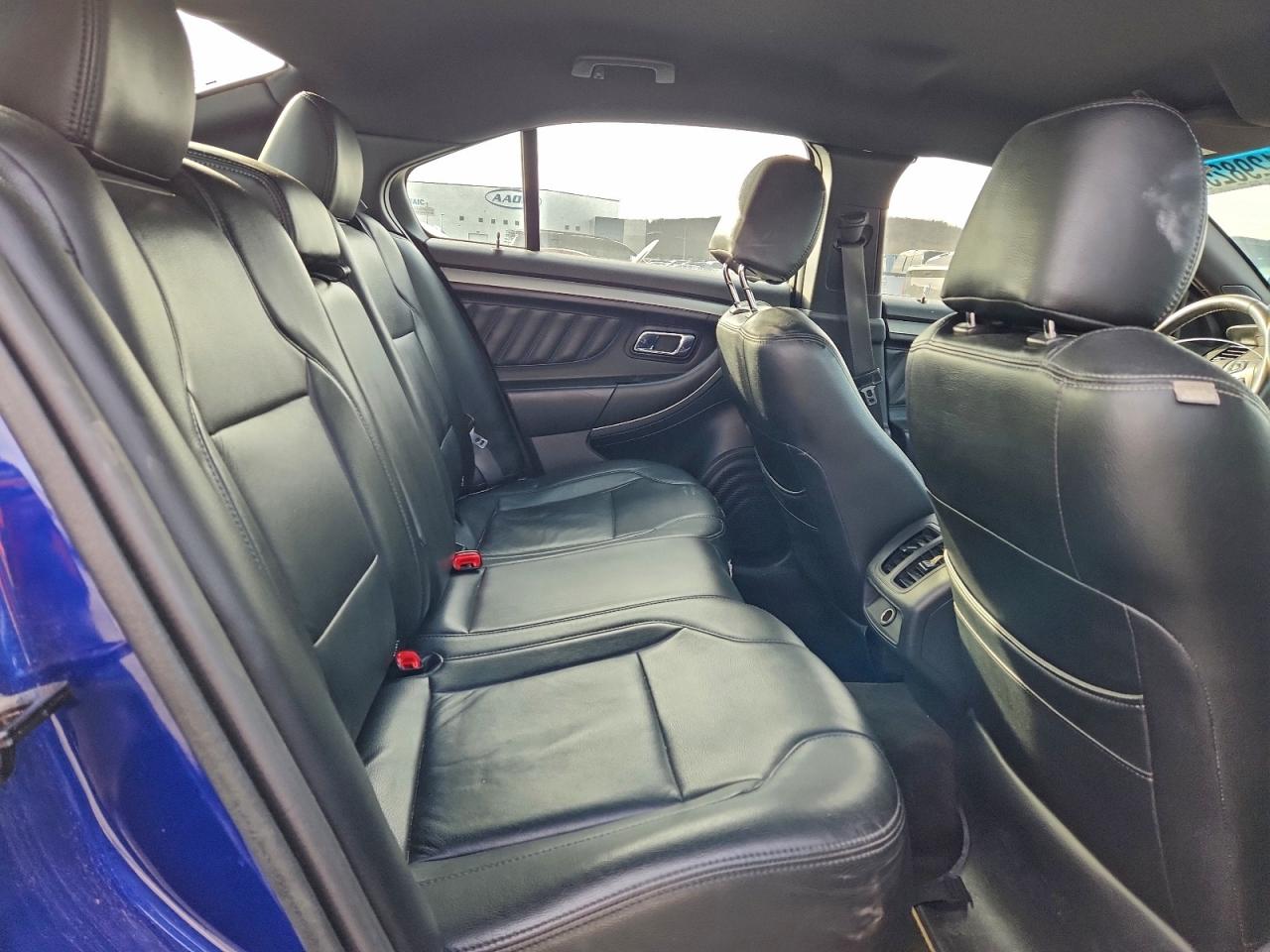 2015 FORD TAURUS SEL photo 10