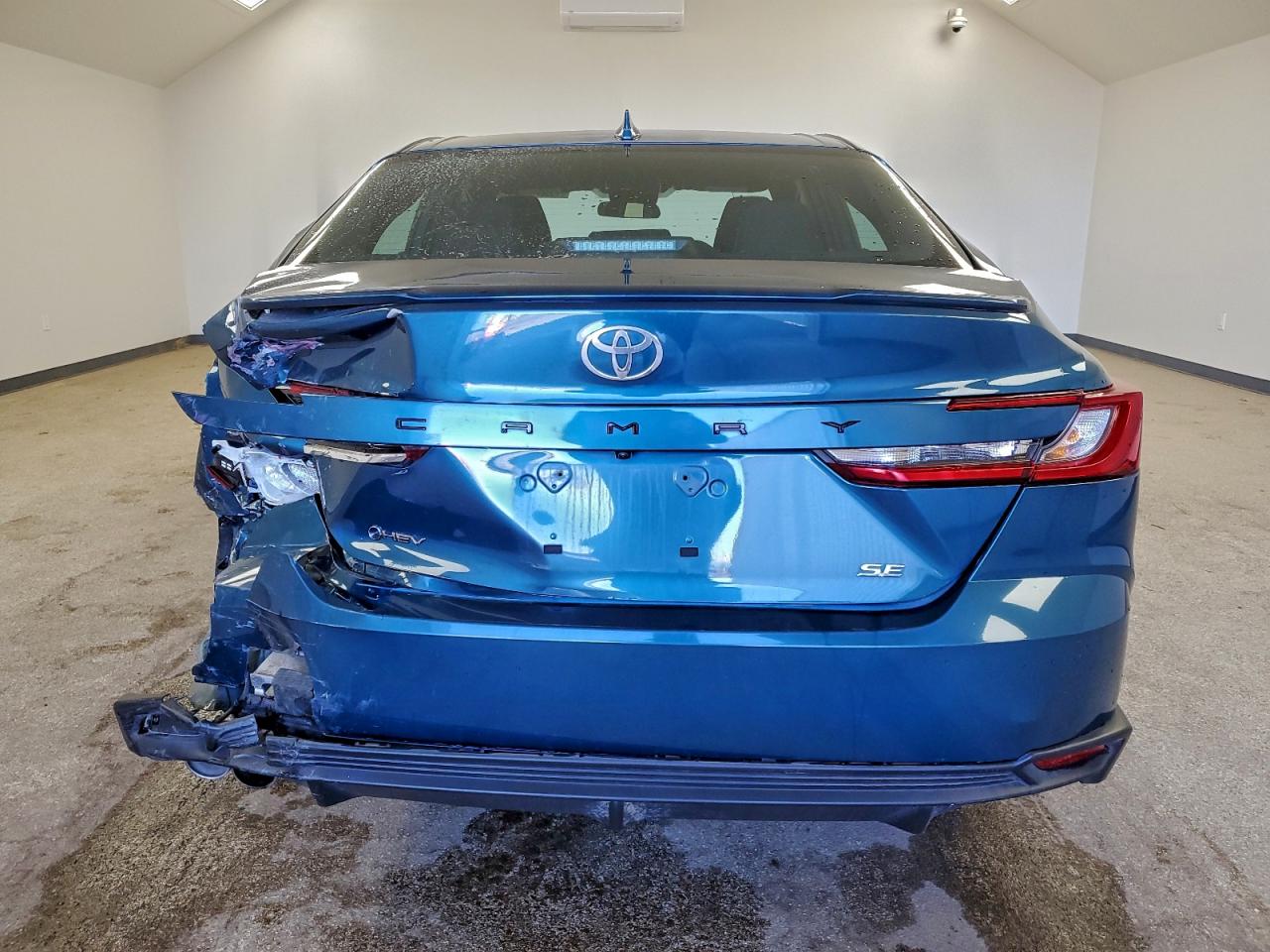 2025 TOYOTA CAMRY XSE photo 11