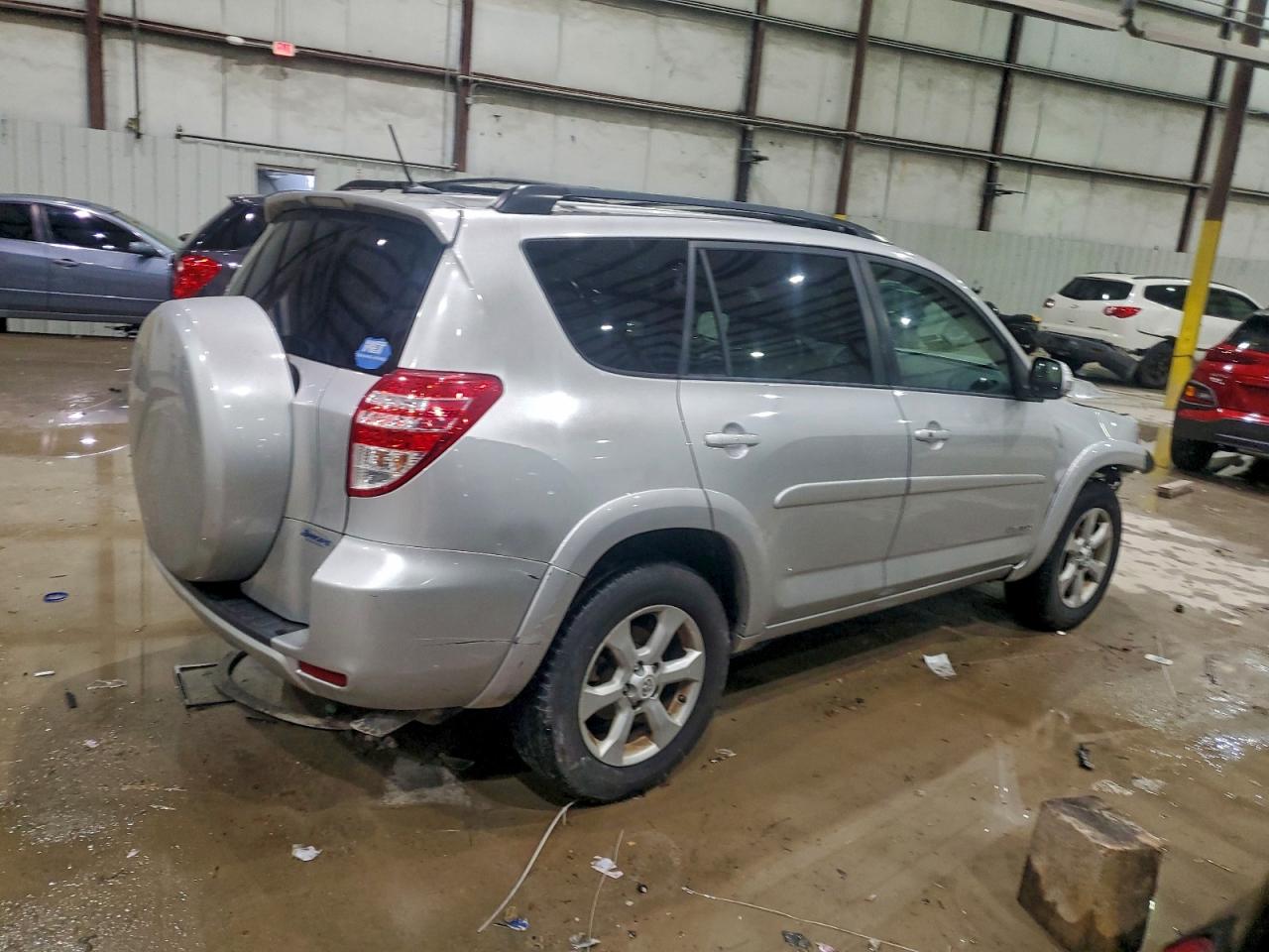 2011 TOYOTA RAV4 LIMITED photo 3