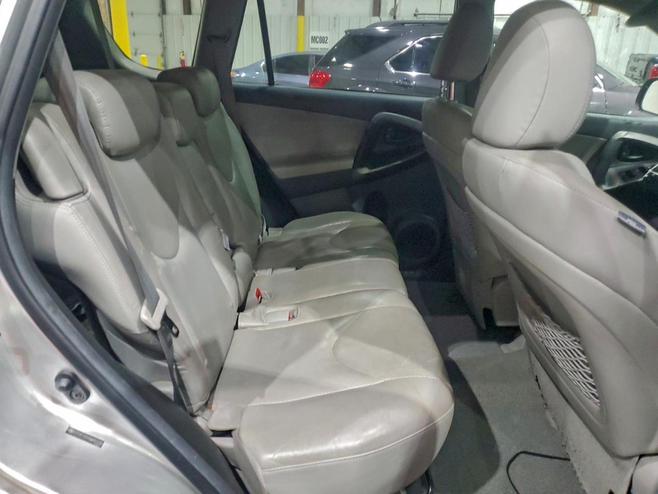 2011 TOYOTA RAV4 LIMITED photo 11