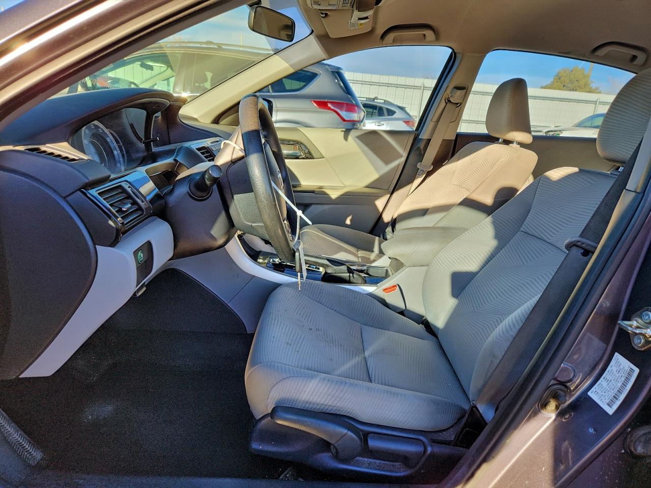 2016 HONDA ACCORD LX photo 7