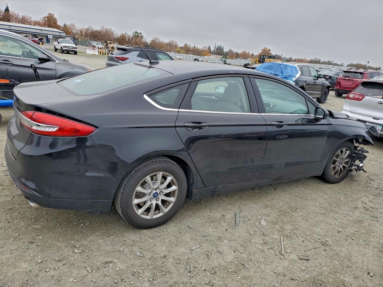 2018 FORD FUSION S photo 3