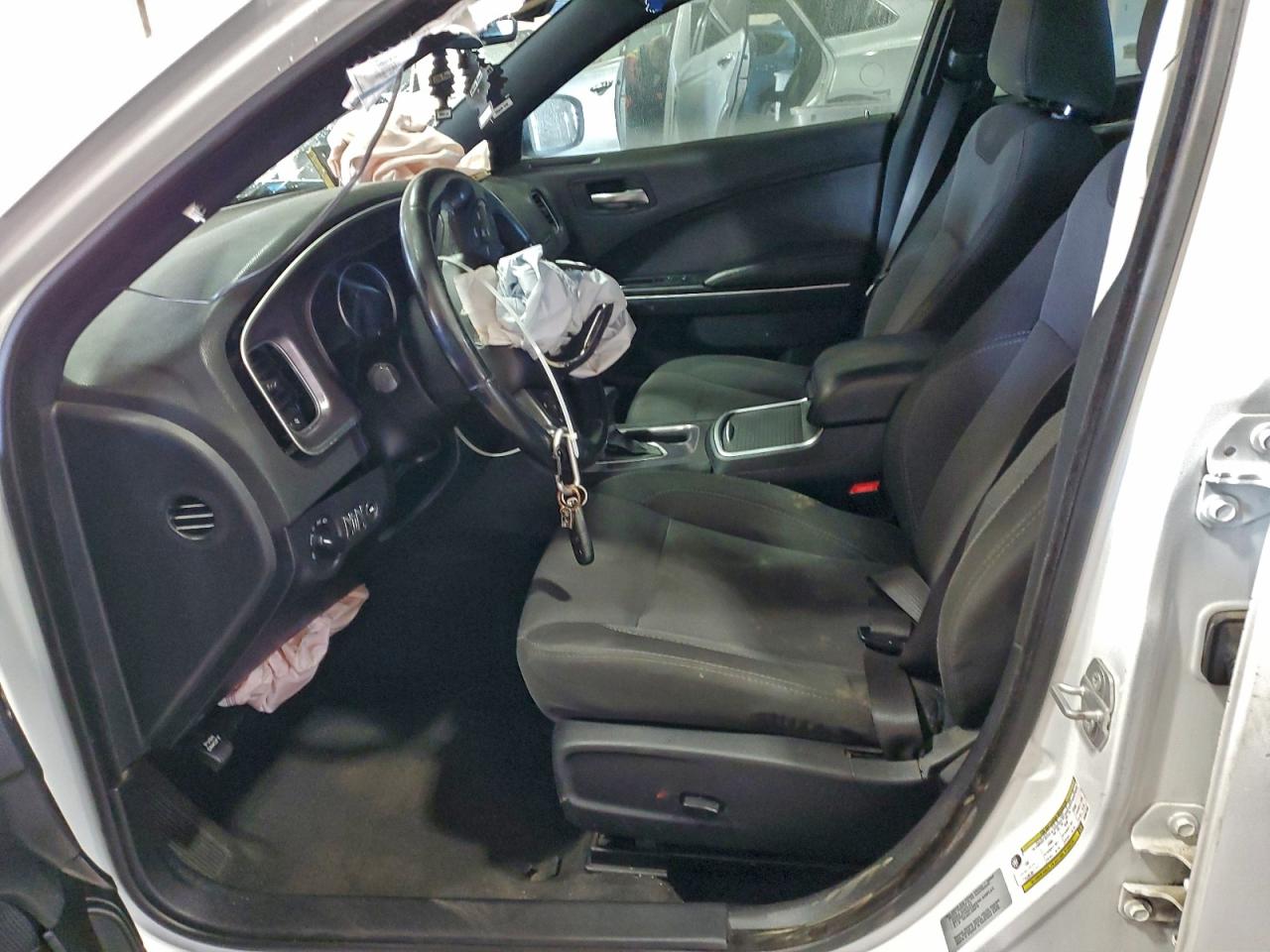2015 DODGE CHARGER SE photo 7