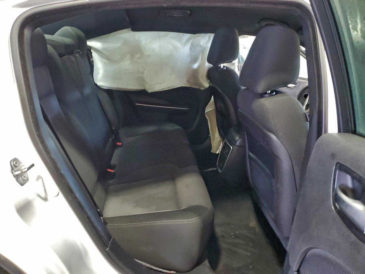 2015 DODGE CHARGER SE photo 10