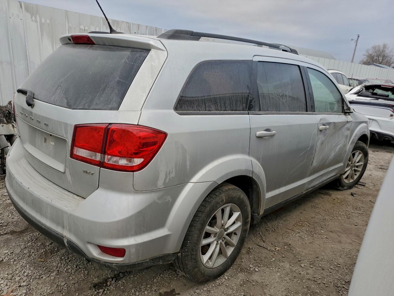 2014 DODGE JOURNEY SXT photo 3