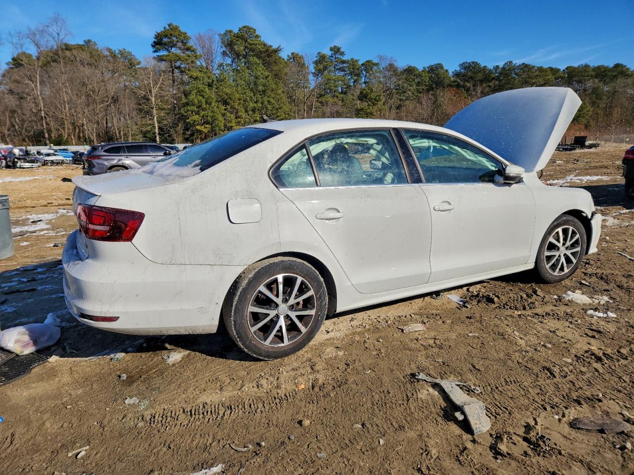 2017 VOLKSWAGEN JETTA SE photo 3