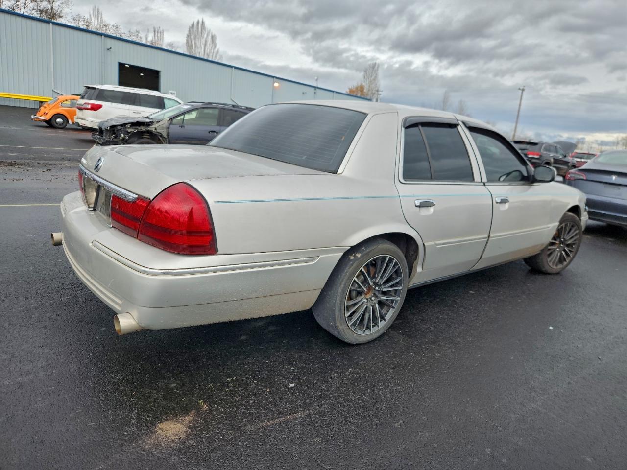 2004 MERCURY GRAND MARQUIS LS photo 3