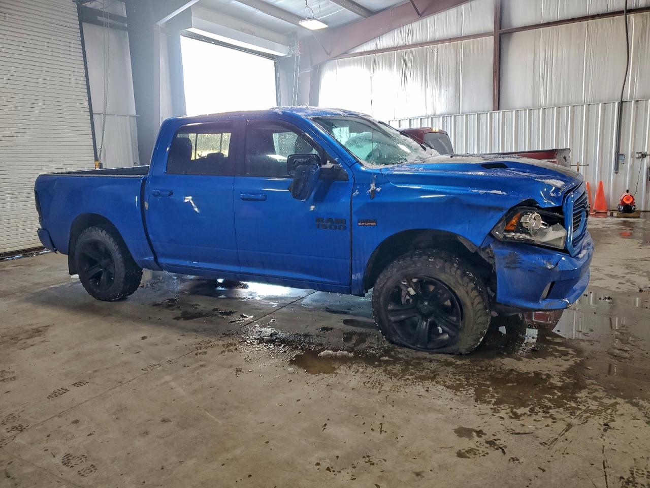 2018 RAM 1500 SPORT photo 4