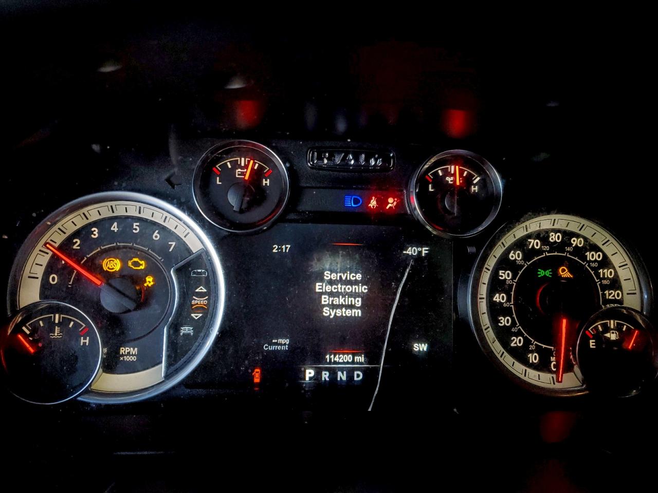 2018 RAM 1500 SPORT photo 9