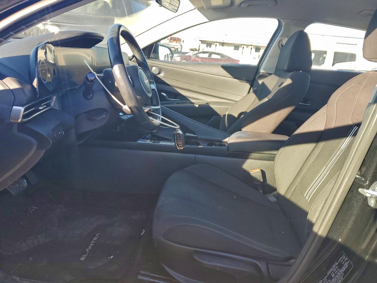2023 HYUNDAI ELANTRA SEL photo 7