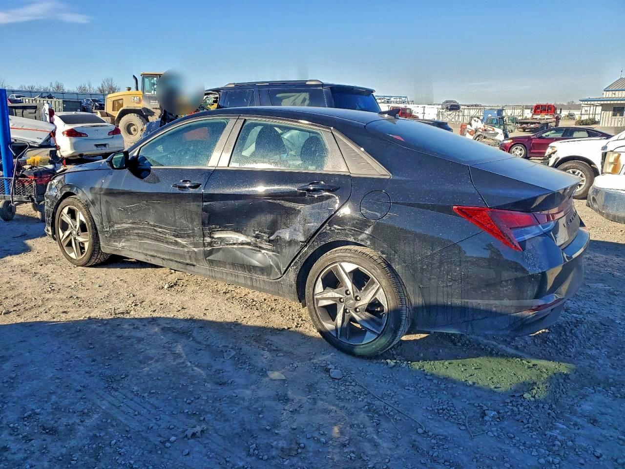 2023 HYUNDAI ELANTRA SEL photo 2