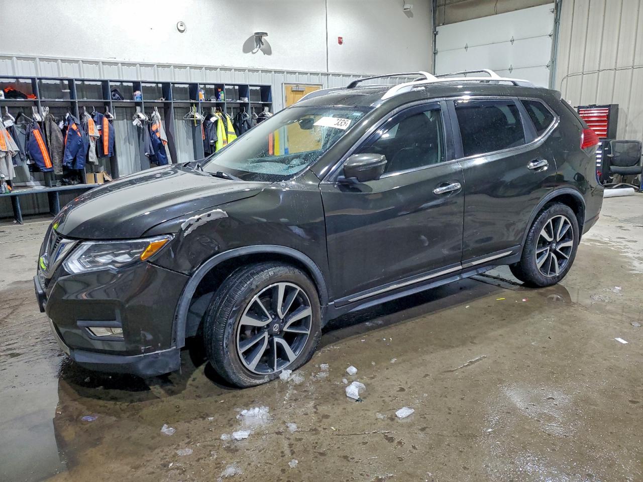 2017 NISSAN ROGUE