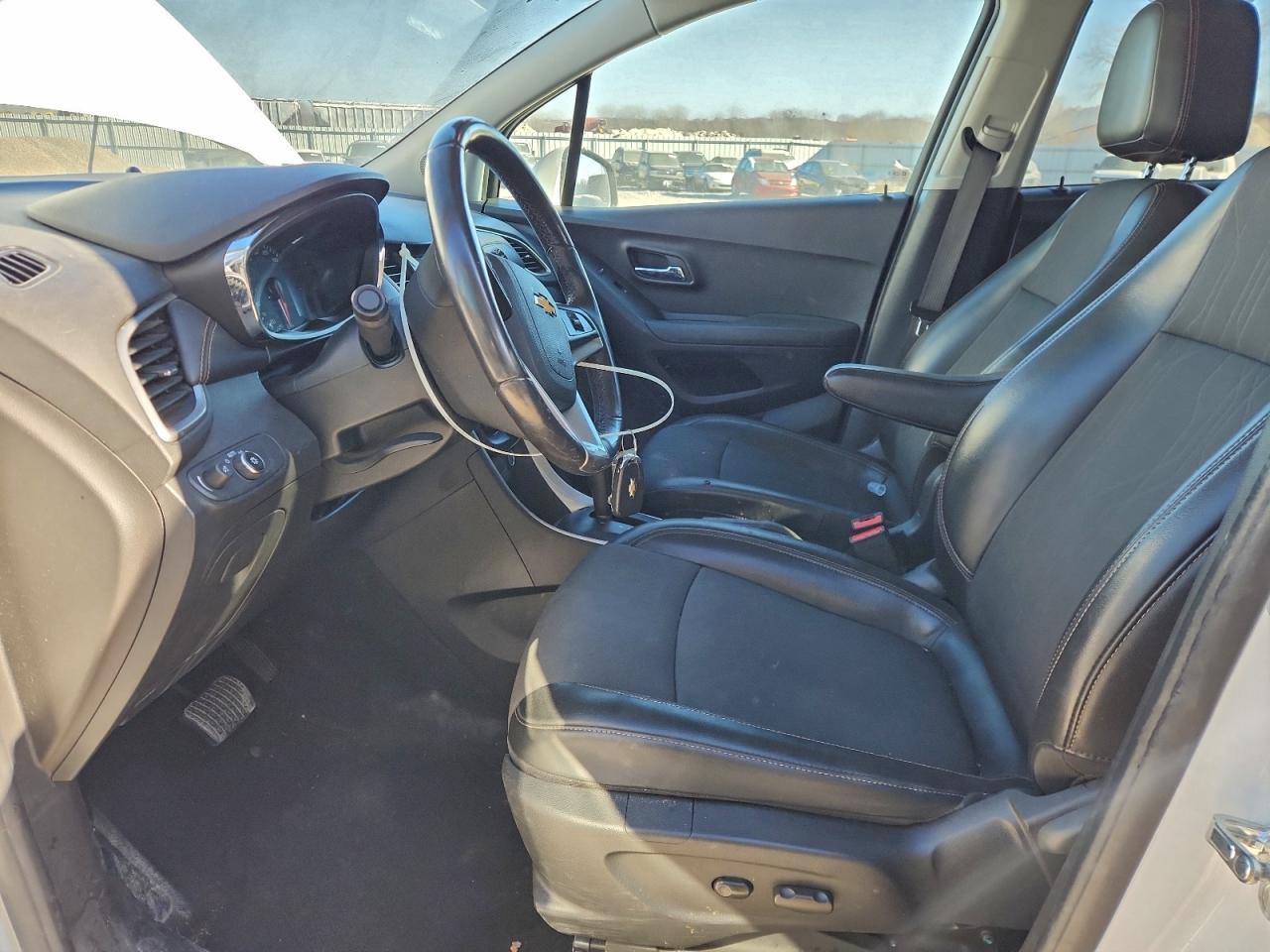 2020 CHEVROLET TRAX 1LT photo 7